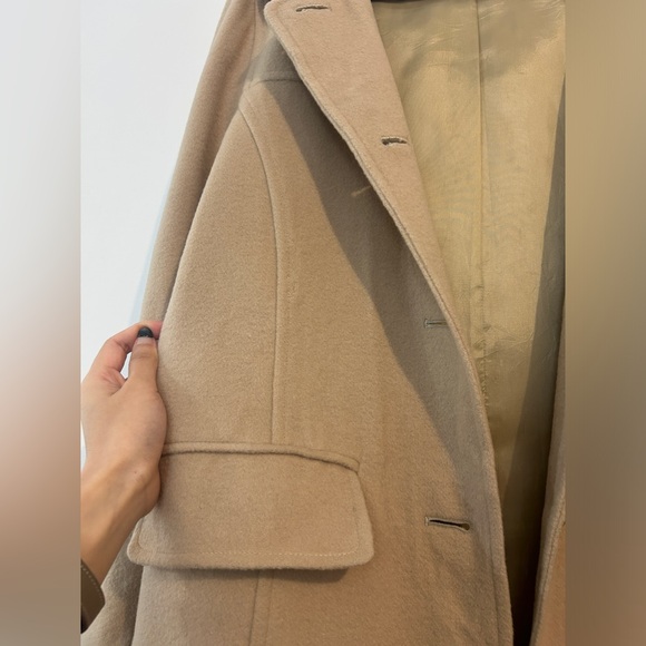 Hooded wool coat - Picture 6 of 6